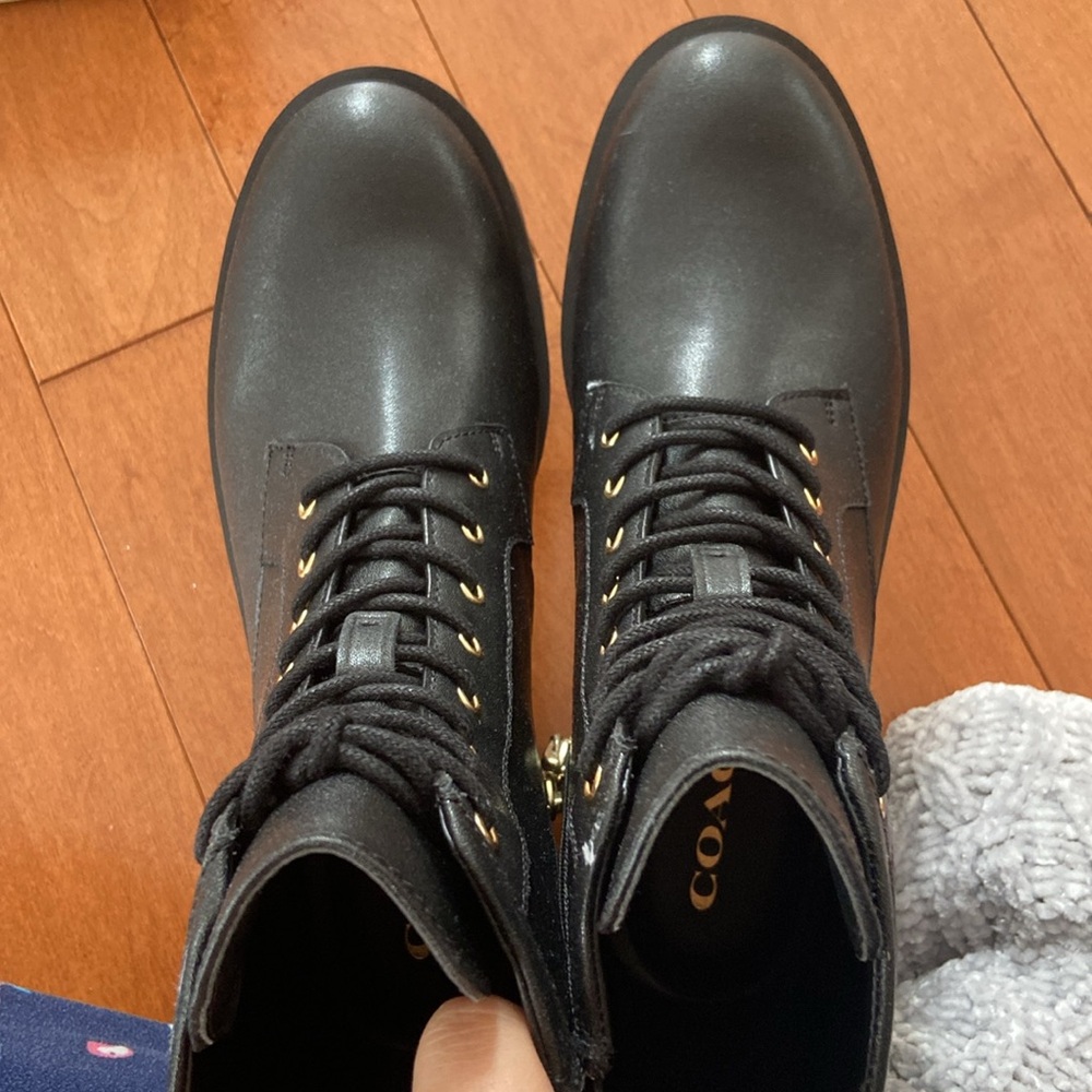Coach leather boots. 7.5 - Picture 9 of 9